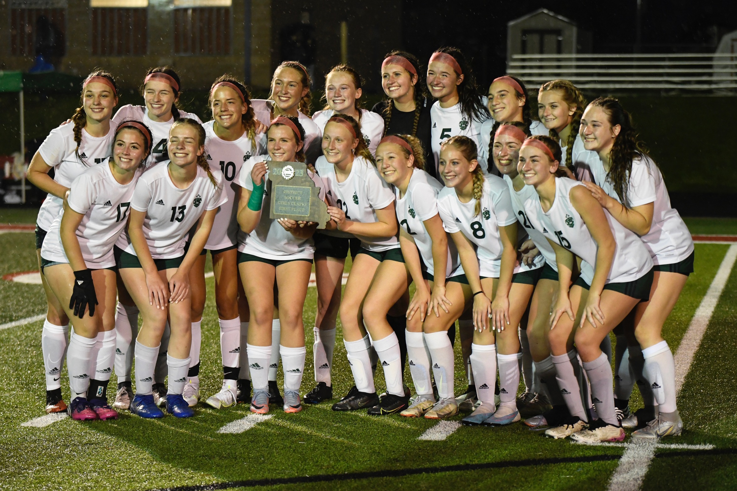 Springfield Catholic Upsets Glendale 3-0 to Win Class 3 District 6